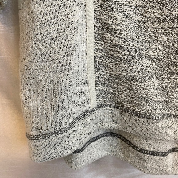 H&M 3/4 Sleeve Knit Sweater  Greyscale Ladies Sm - Picture 7 of 12